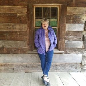 Meet your Posher, Beverly